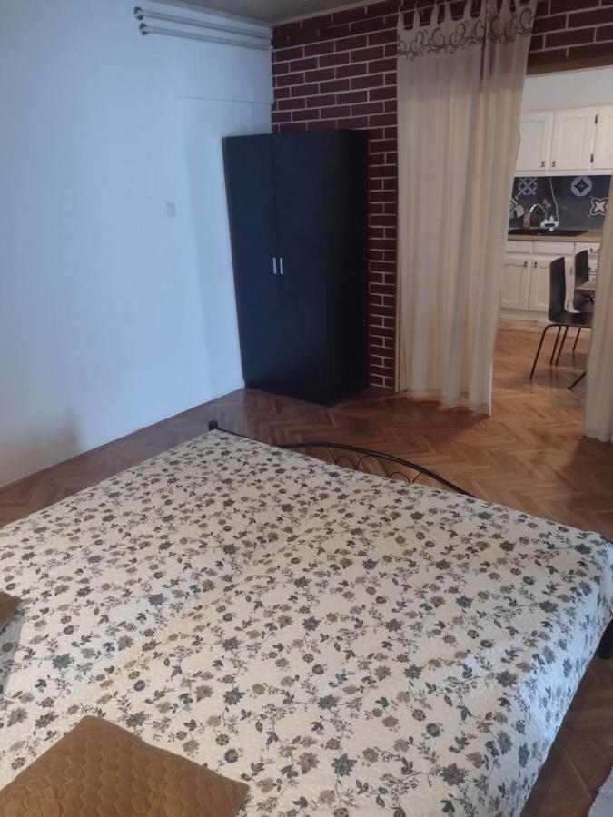 Apartments Vita ノヴィ・ヴィノドロスキー エクステリア 写真